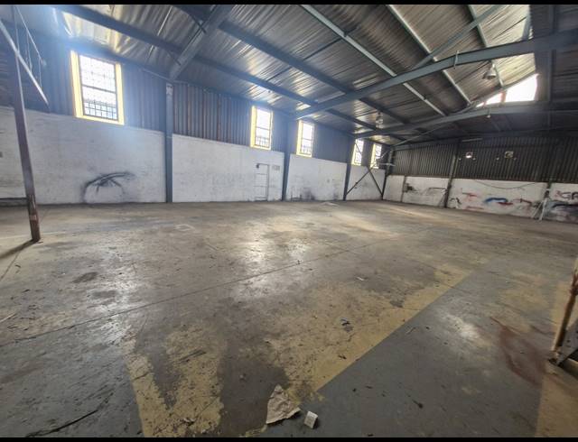 477M² WAREHOUSE TO LET IN DENVER